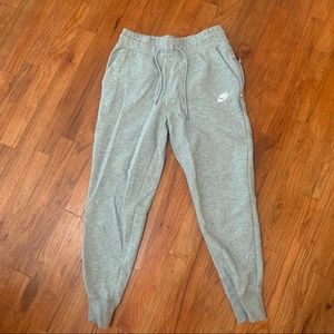 Nike women’s sweats
